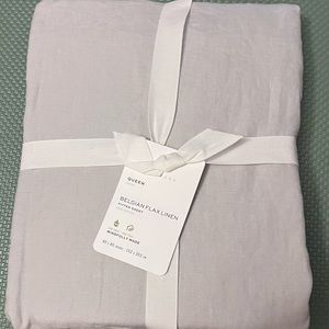 Pottery Barn Belgian Flax Linen Soft Grey Queen Fitted Sheet